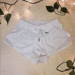 Lululemon Hotty Hot Shorts - White